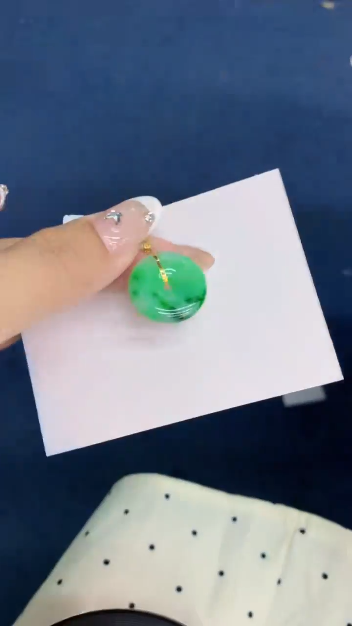 翡翠18K金镶嵌吊坠(不含链)1