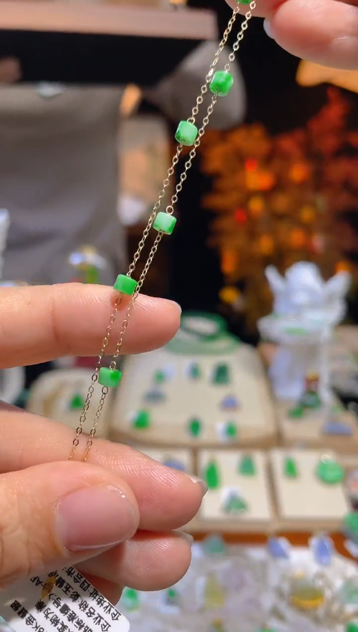 【闪购商品】翡翠颈饰18K金镶嵌假一赔三