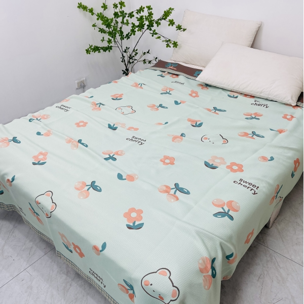 樱桃小熊蓝轻奢卡通床盖