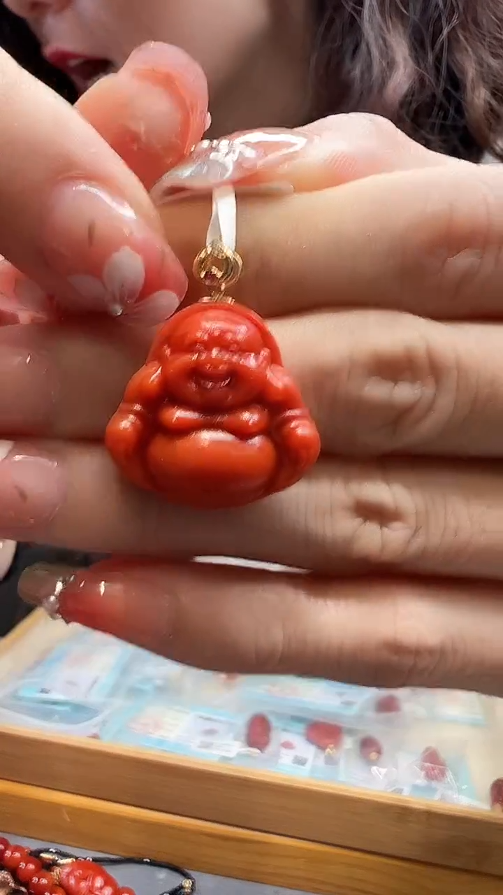 【闪购商品】南红玛瑙吊坠18K金镶嵌/佛公