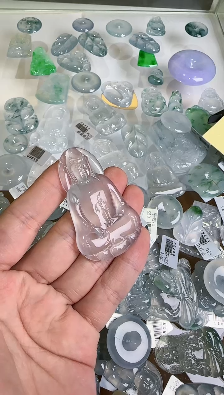 【闪购商品】翡翠吊坠(不含链)未镶嵌分两单 总价59800