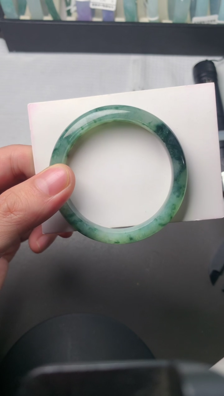 【闪购商品】翡翠手镯未镶嵌51*10.3*7.3