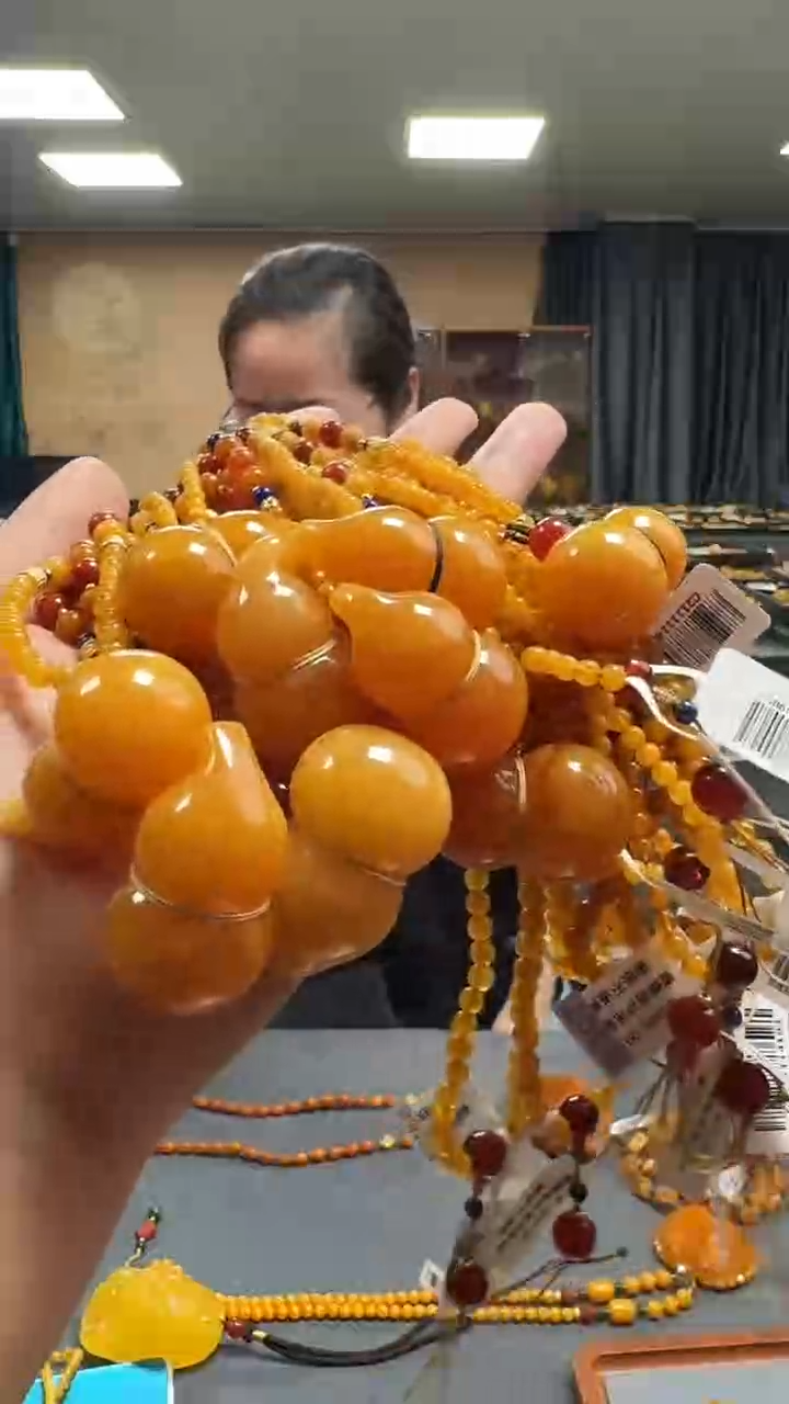 琥珀吊坠(赠链)未镶嵌天然保真蜜蜡葫芦套装（多样性发其一）