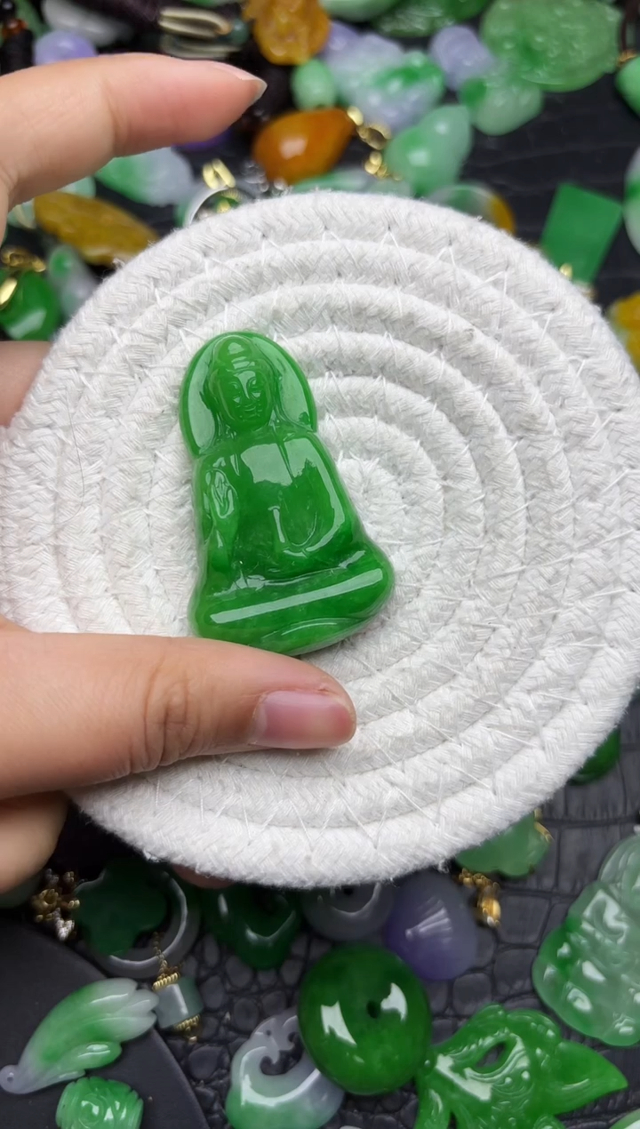颈饰未镶嵌翡翠误***m缅甸翡翠吊坠