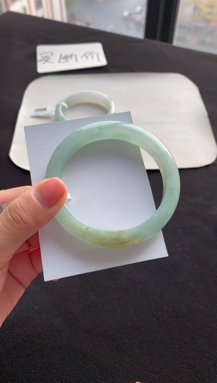 【闪购商品】翡翠手镯未镶嵌58正圈--不退不换