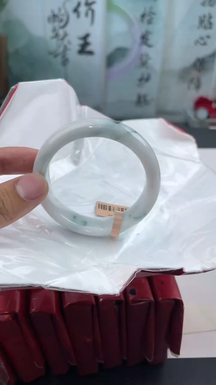 【闪购商品】翡翠手镯未镶嵌13翡翠手镯