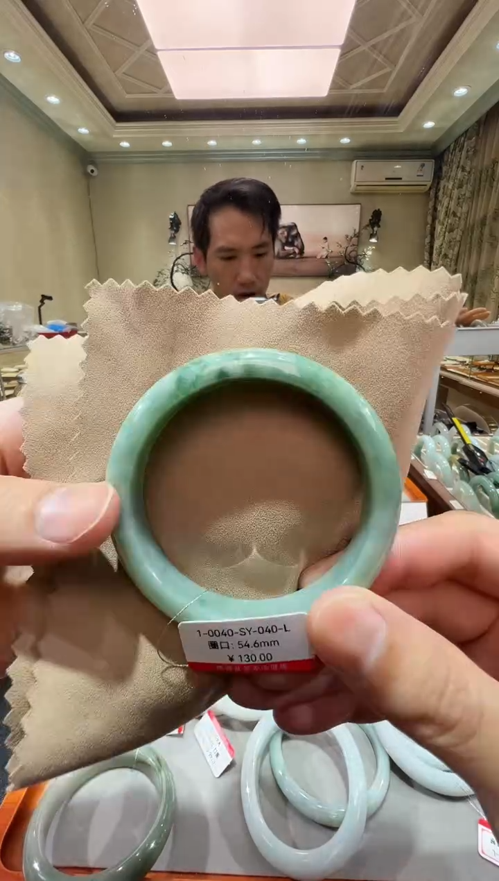 纯天然缅甸A货翡翠手镯54-55mm-纹裂-40号-福利镯