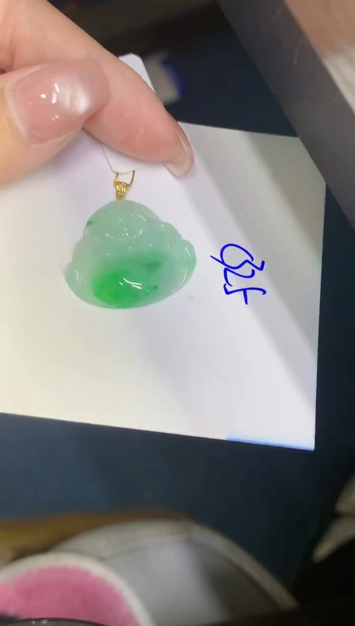 翡翠18K金镶嵌颈饰00000000000