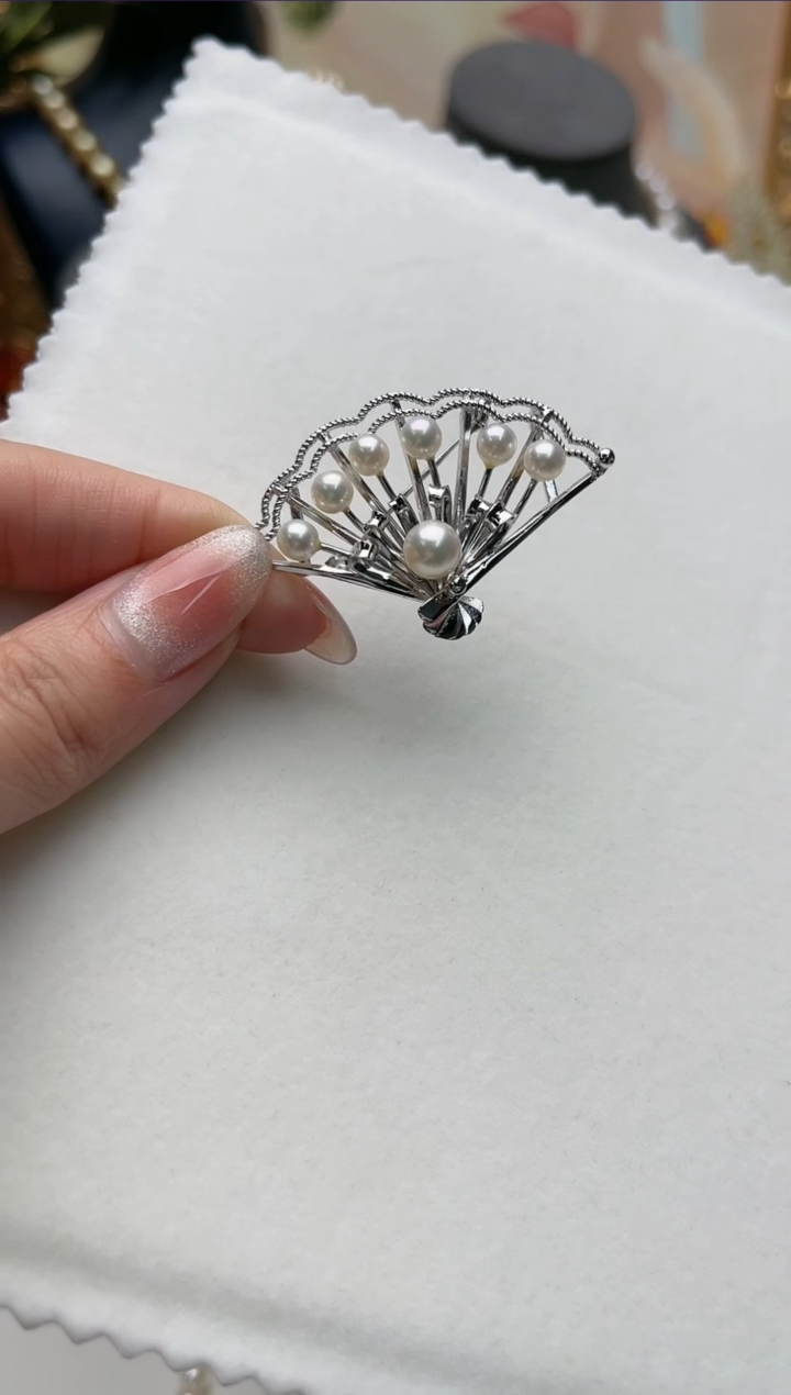 【闪购商品】海水珍珠胸饰合金th5656