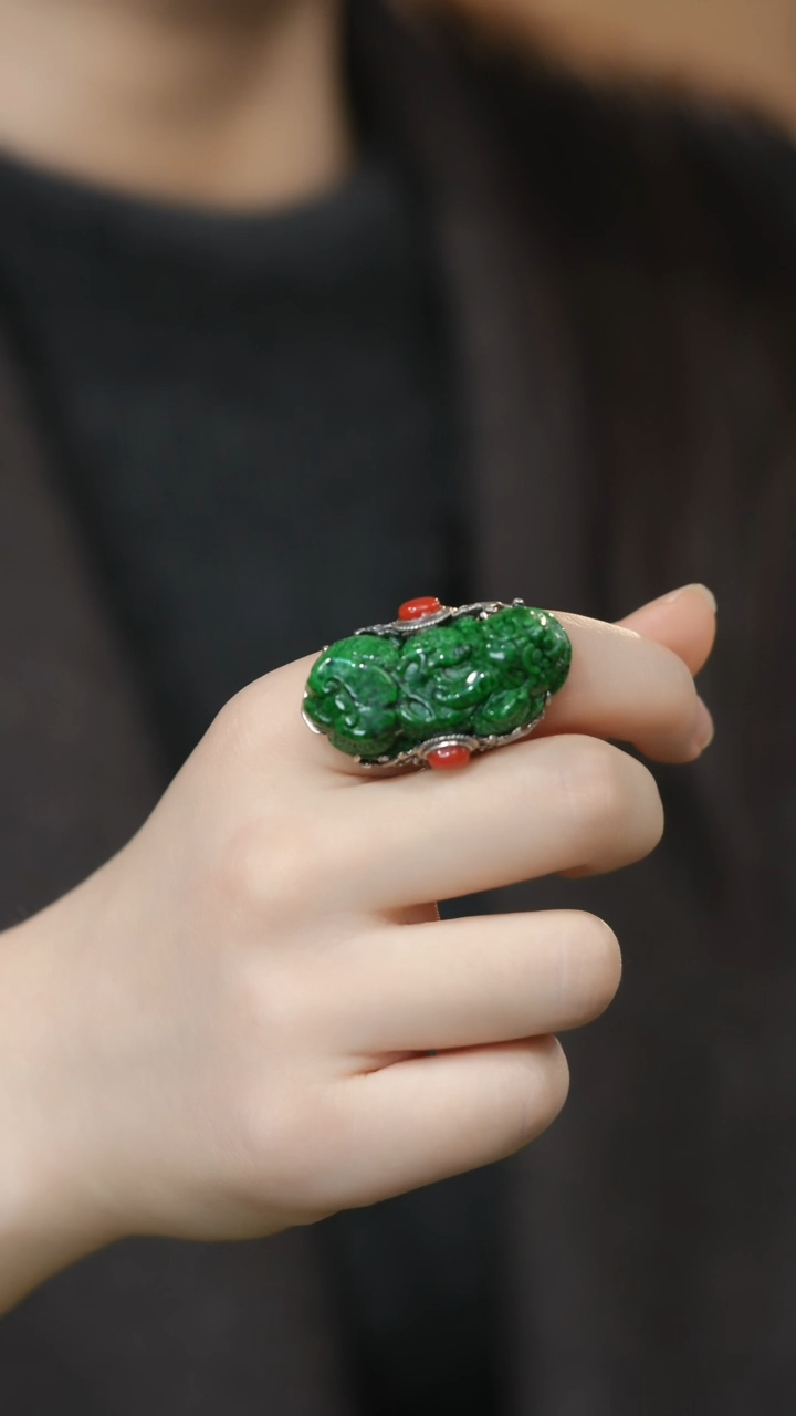 未镶嵌戒指翡翠@WS008111011@