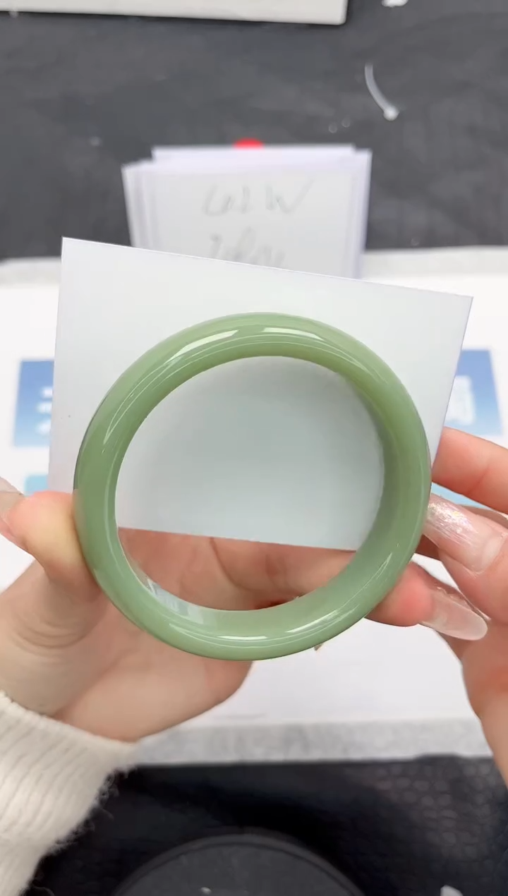 【闪购商品】石英质玉手镯未镶嵌H301-62.4