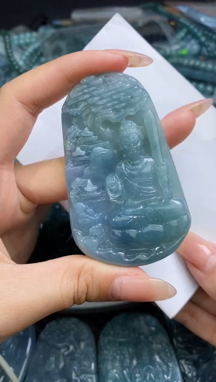 【闪购商品】翡翠颈饰未镶嵌             