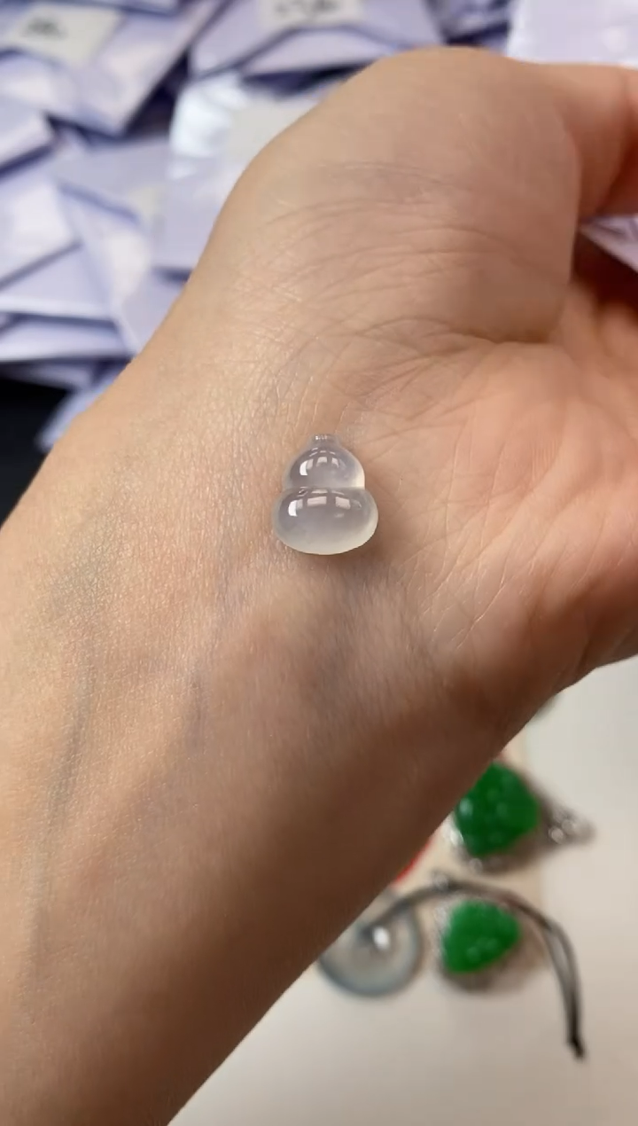 【闪购商品】翡翠手链未镶嵌葫芦