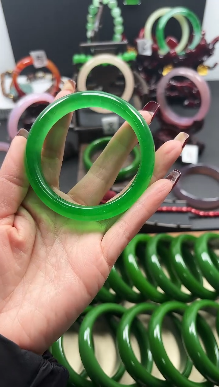 【闪购商品】玛瑙/玉髓手镯未镶嵌手镯