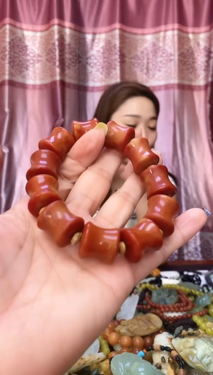 未镶嵌岫玉手串  