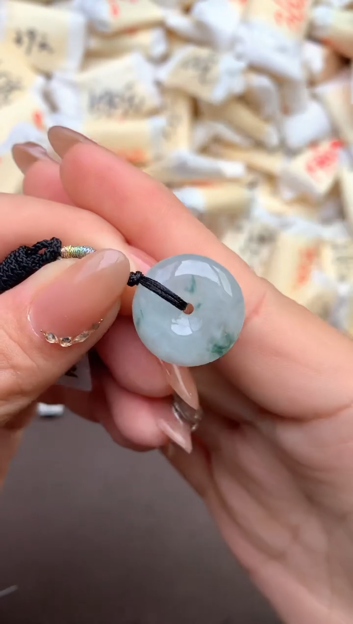 【闪购商品】翡翠挂件未镶嵌 —  