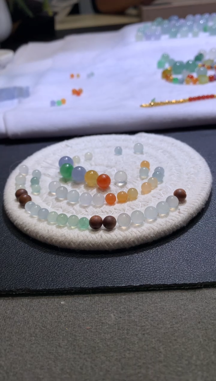 【闪购商品】定制翡翠未镶嵌珠子尾款2200