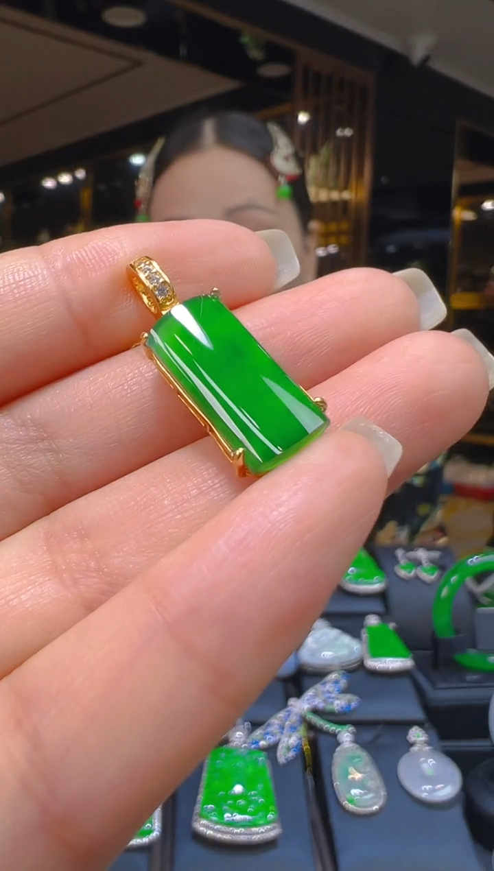 吊坠(赠链)银S925镶嵌翡翠034 （多样性发其一）