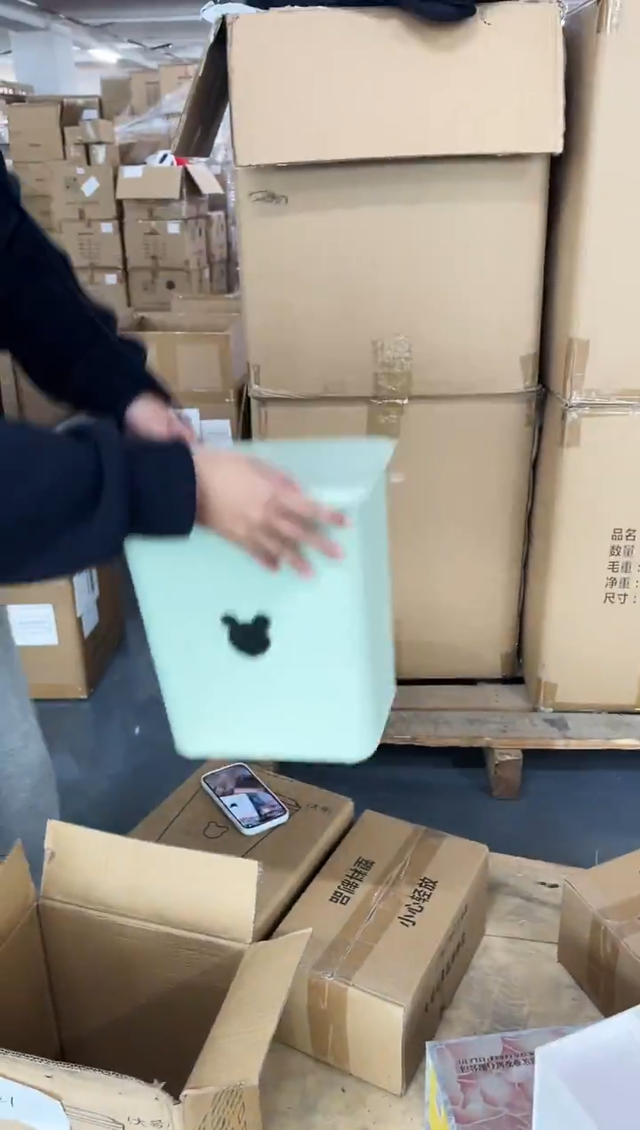 塑料小垃圾桶/包装瑕疵