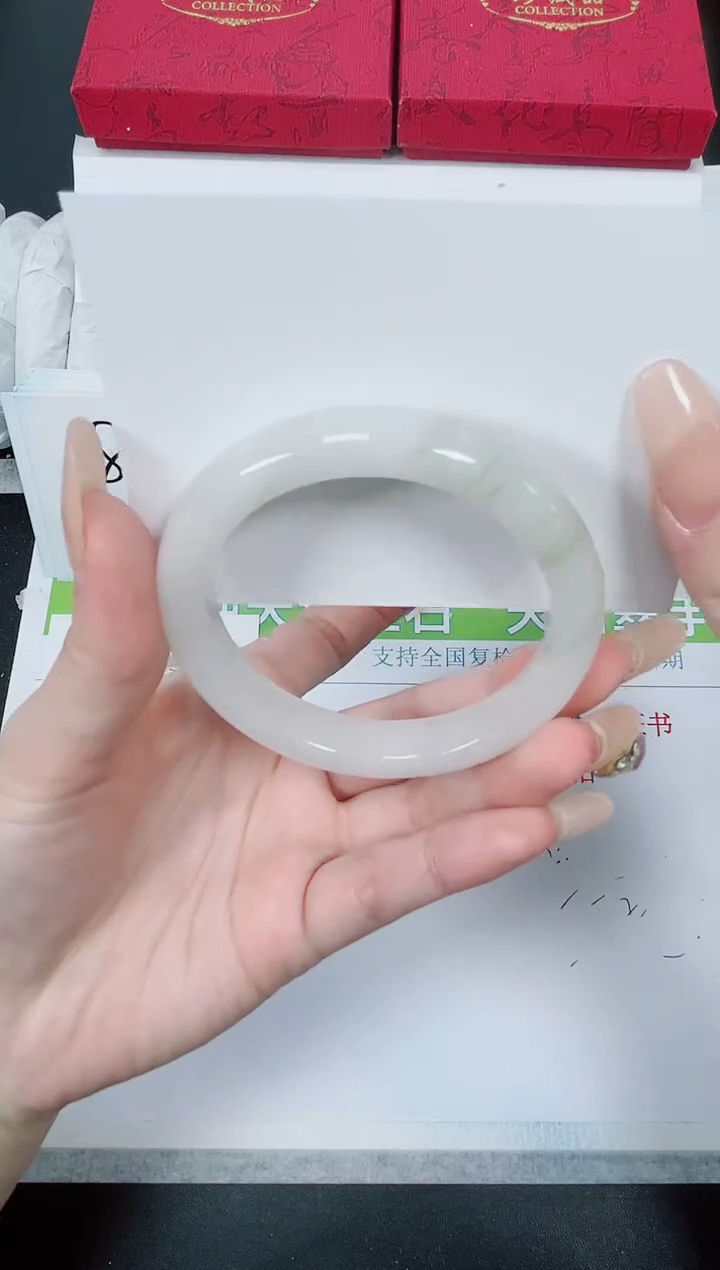 【闪购商品】石英质玉手镯未镶嵌K262-53.8