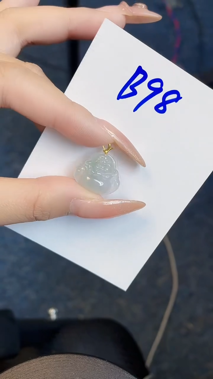 【闪购商品】翡翠颈饰18K金镶嵌00000000