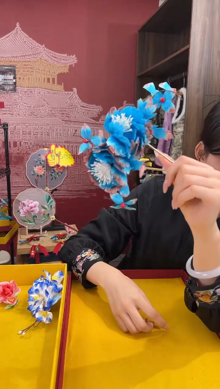 【闪购商品】刺绣非遗绒花（发饰）