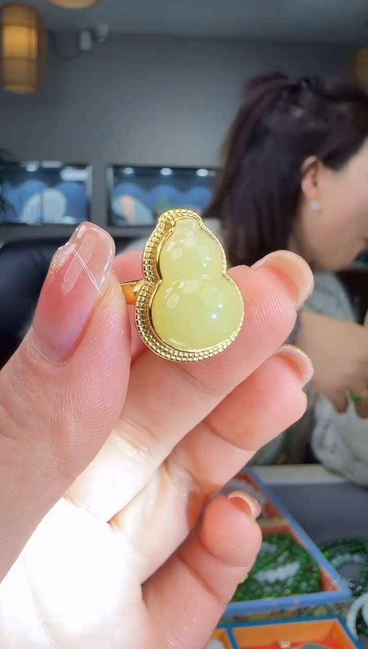 银S925镶嵌戒指和田玉1