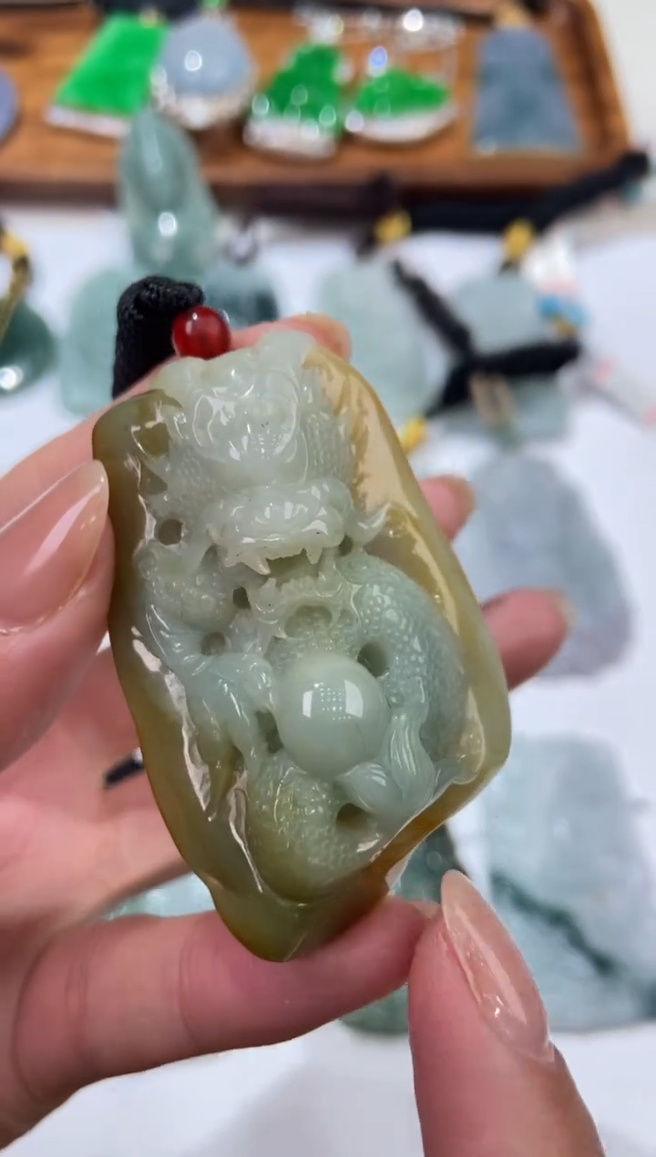 【闪购商品】翡翠未镶嵌颈饰2206791