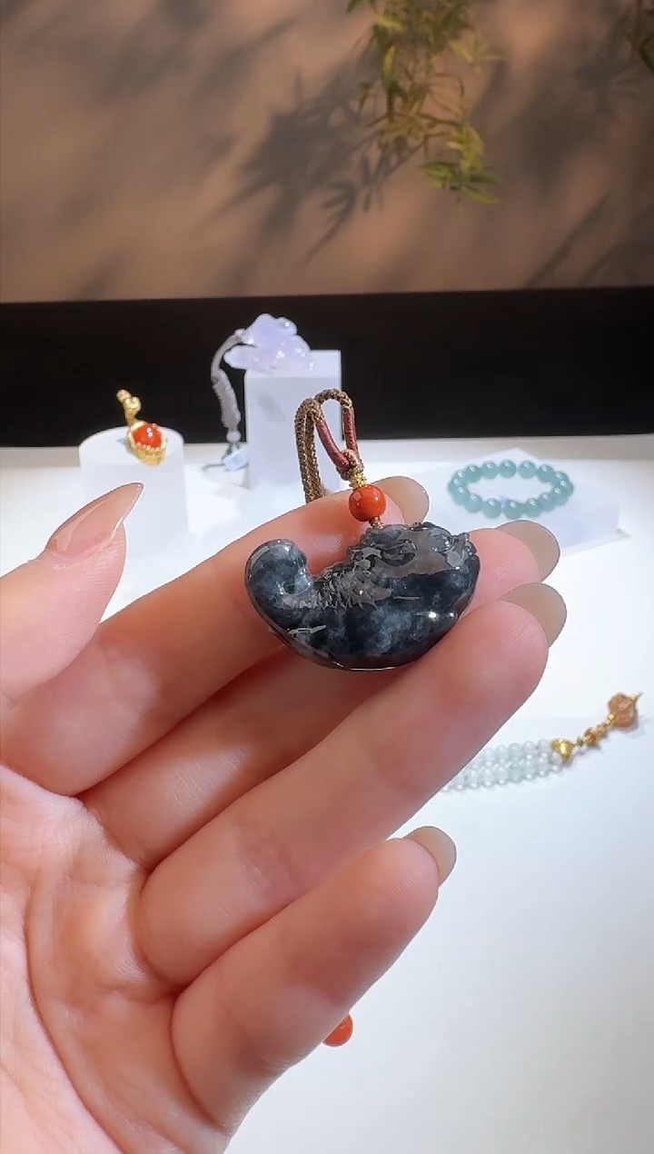 【闪购商品】翡翠颈饰未镶嵌【鑫鑫】