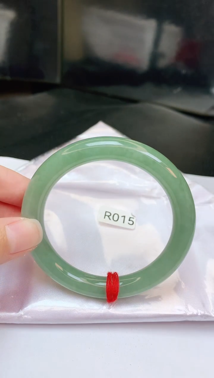 【闪购商品】翡翠手镯未镶嵌缅甸天然a货翡翠