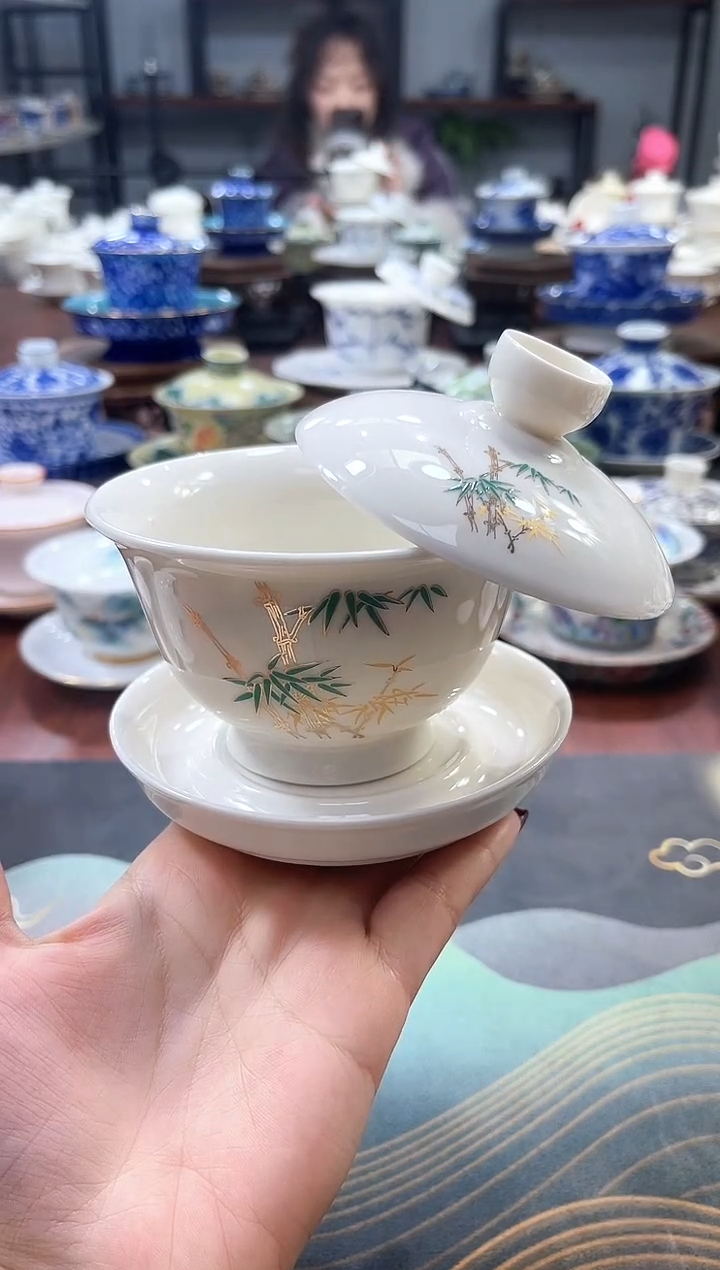 【闪购商品】中号元宝竹节悬停盖碗