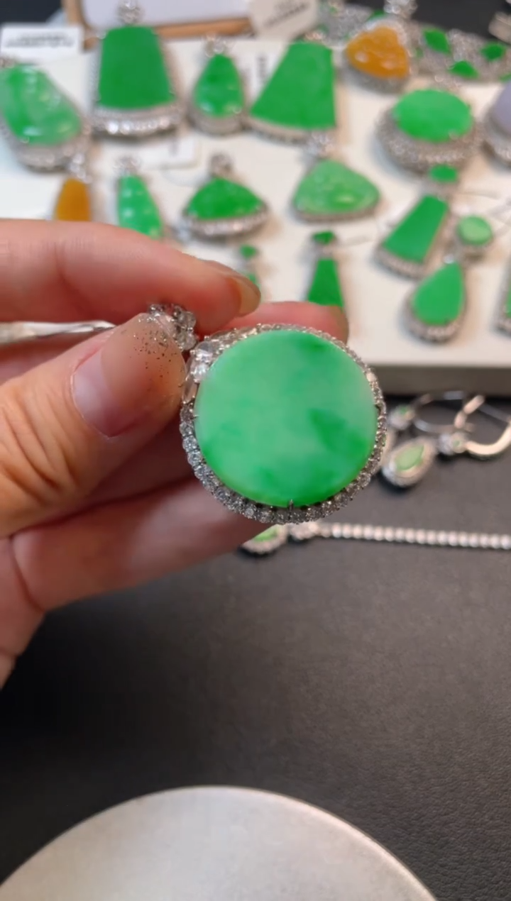 【闪购商品】翡翠吊坠(不含链)银S925镶嵌吊坠