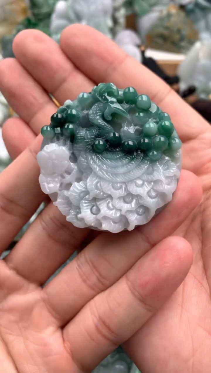 吊坠(不含链)未镶嵌翡翠1