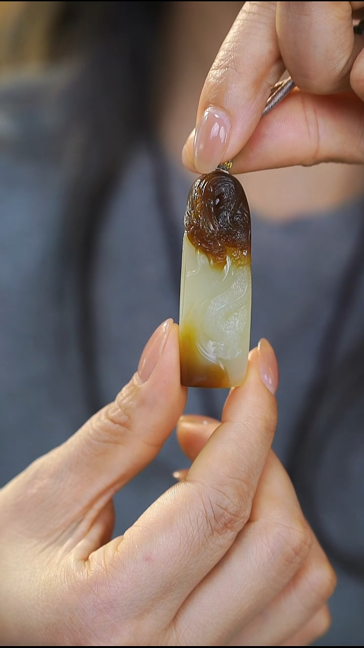 颈饰未镶嵌和田玉（糖玉）和田玉吊坠