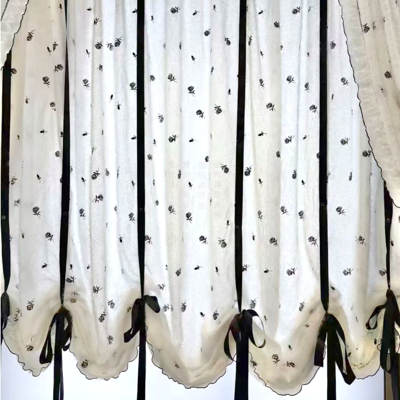 法式刺绣玫瑰气球帘奶油风透光不透人客厅卧室免打孔纱帘