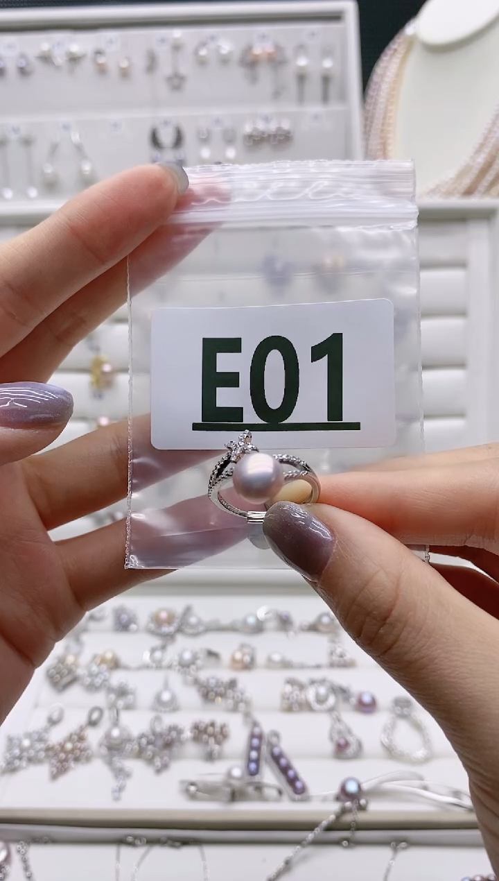 银S925镶嵌无淡水珍珠玫**?E01