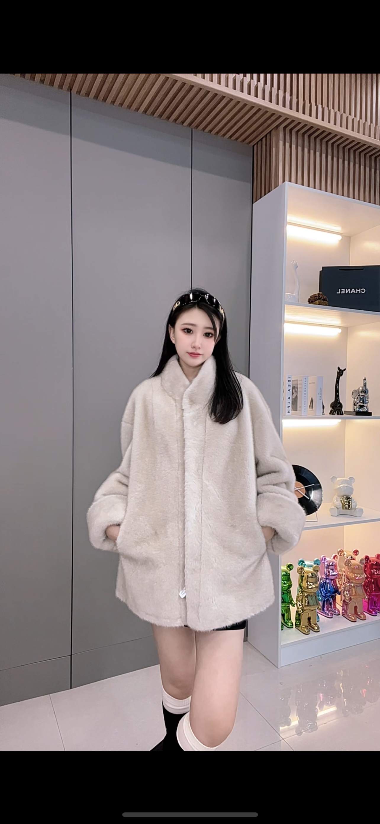 2025秋冬季中长款立领挽袖中古双色毛毛外套Fashion