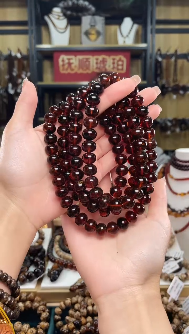 【闪购商品】琥珀裸石未镶嵌11+牛血红108