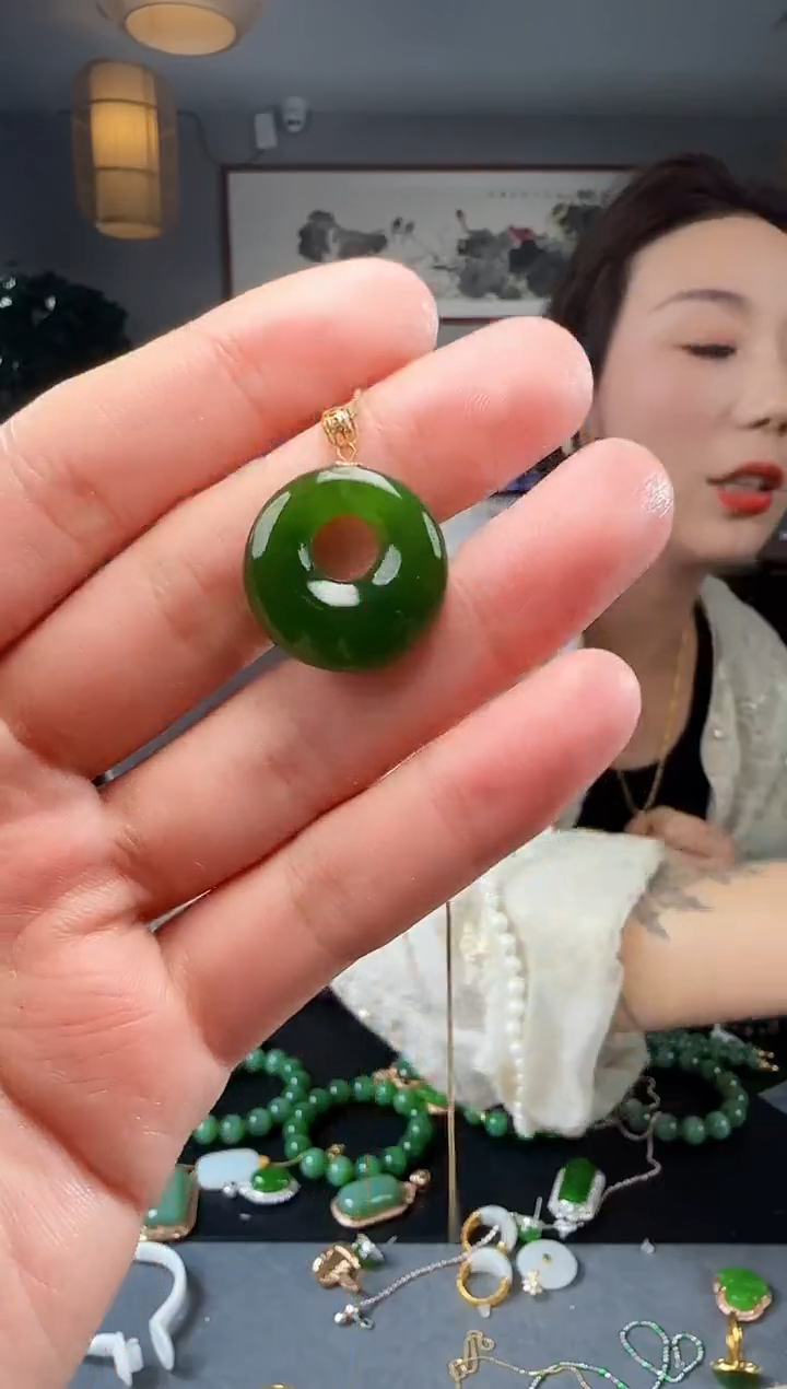 【闪购商品】和田玉吊坠(不含链)18K金镶嵌1