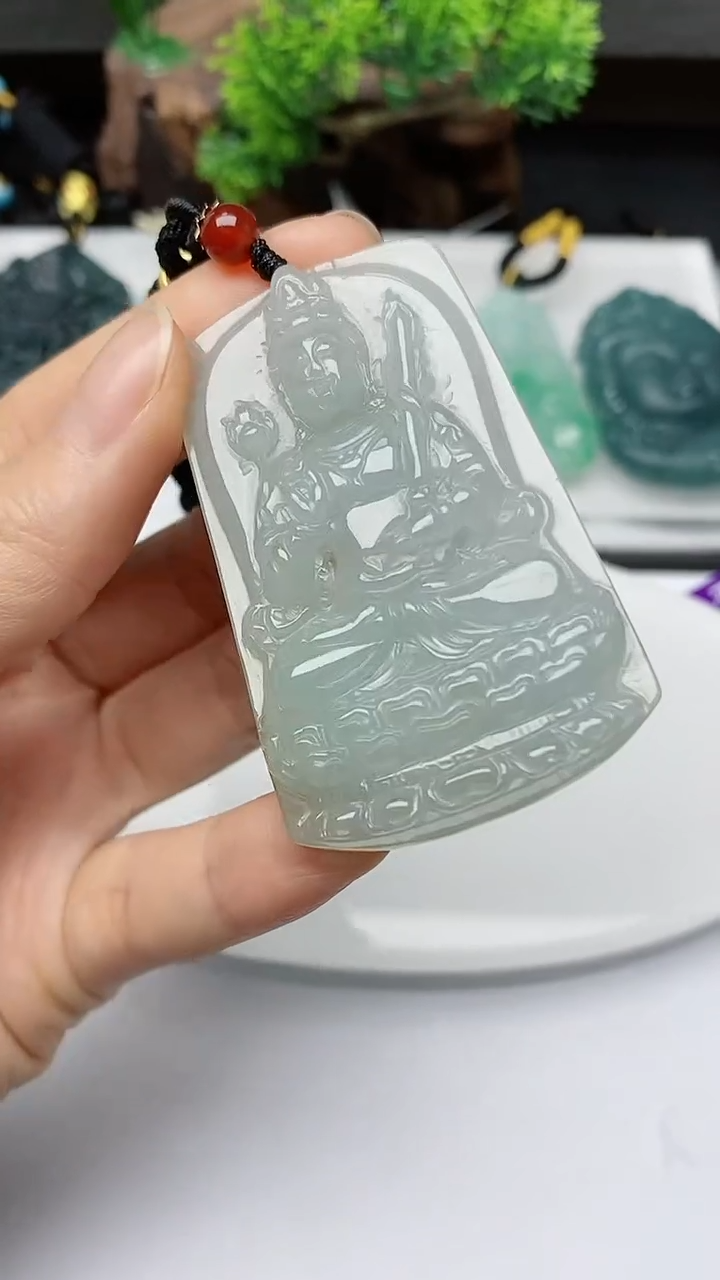 【闪购商品】翡翠颈饰未镶嵌