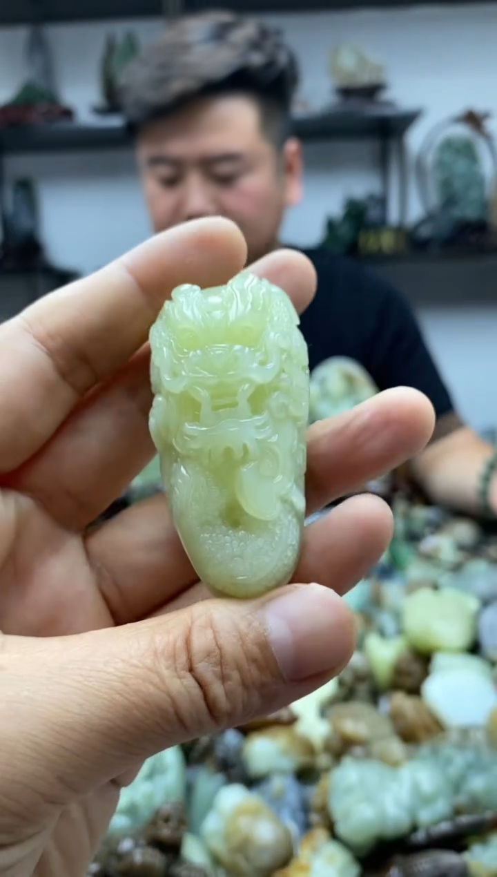 和田玉未镶嵌把件1