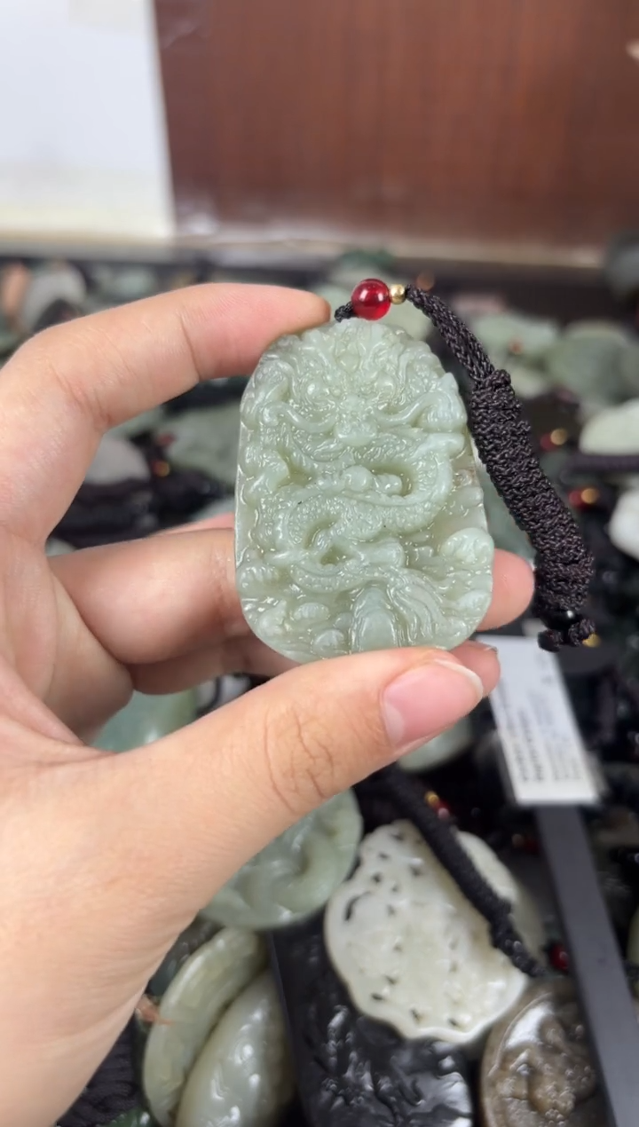 【闪购商品】和田玉颈饰未镶嵌1