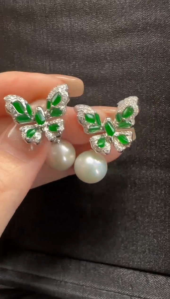 【闪购商品】翡翠耳环18K金镶嵌213蝴蝶一对