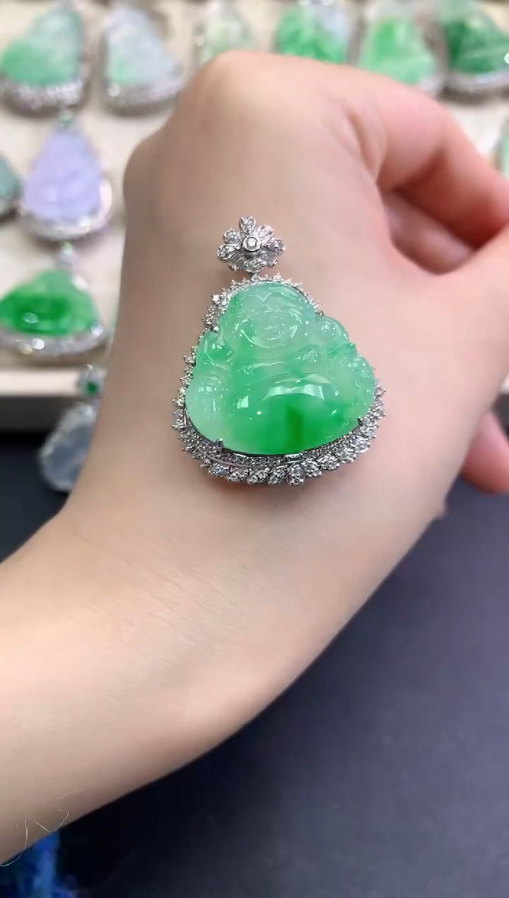 【闪购商品】翡翠颈饰18K金镶嵌C33   