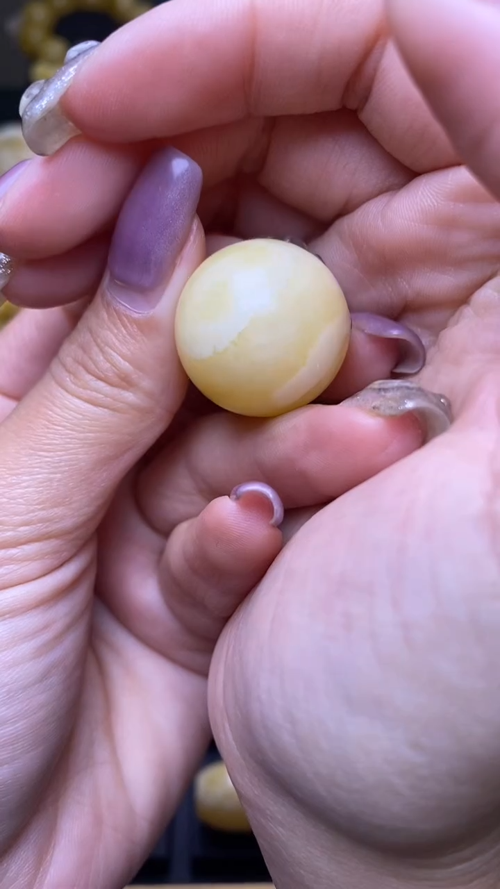 【闪购商品】琥珀裸石未镶嵌葵. 26