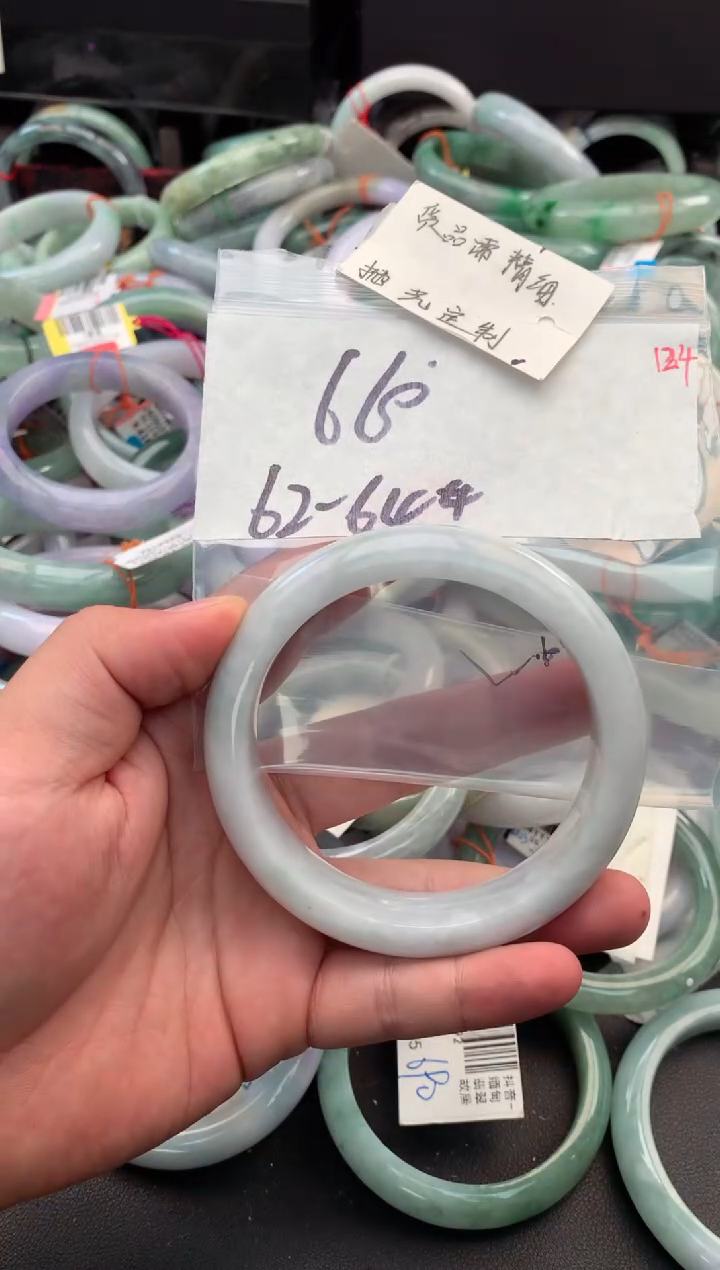 【闪购商品】定制翡翠未镶嵌毛货需精细抛光+多人