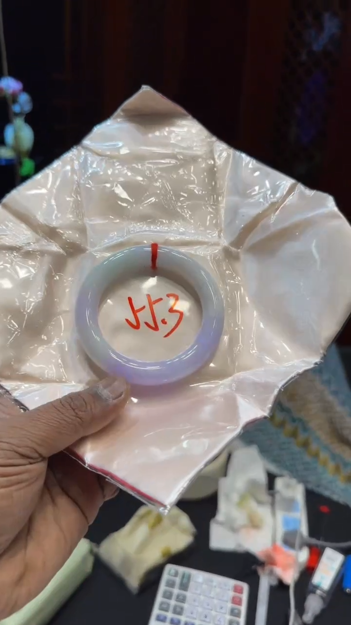 【闪购商品】翡翠手镯未镶嵌手镯微瑕