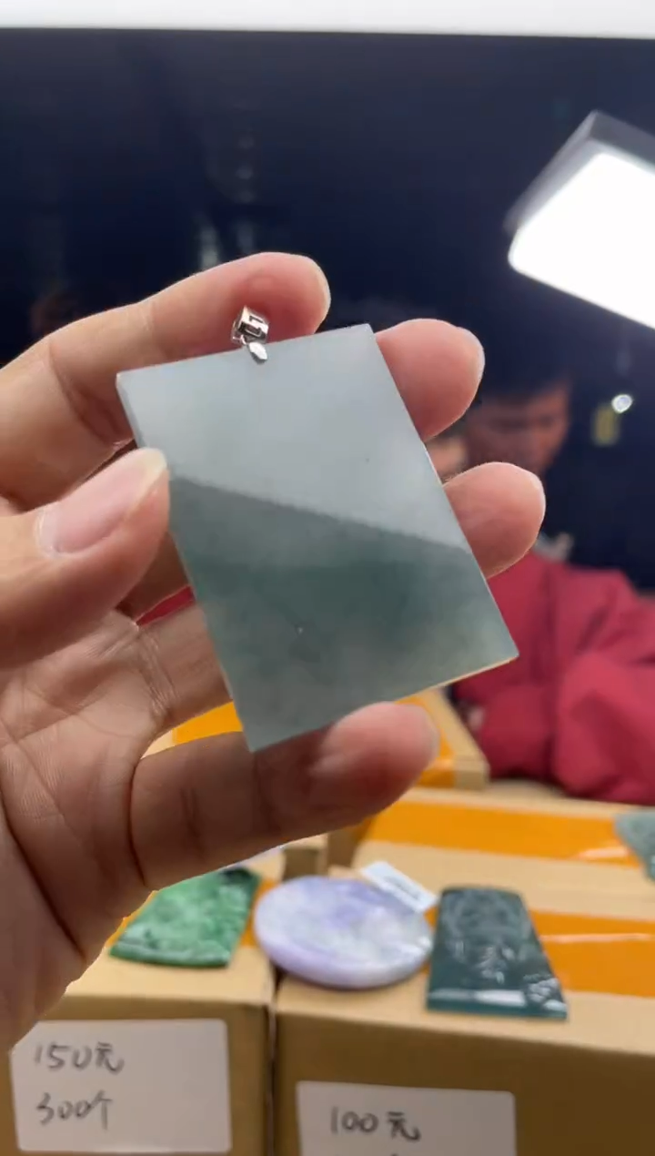 【闪购商品】定制翡翠未镶嵌      4339