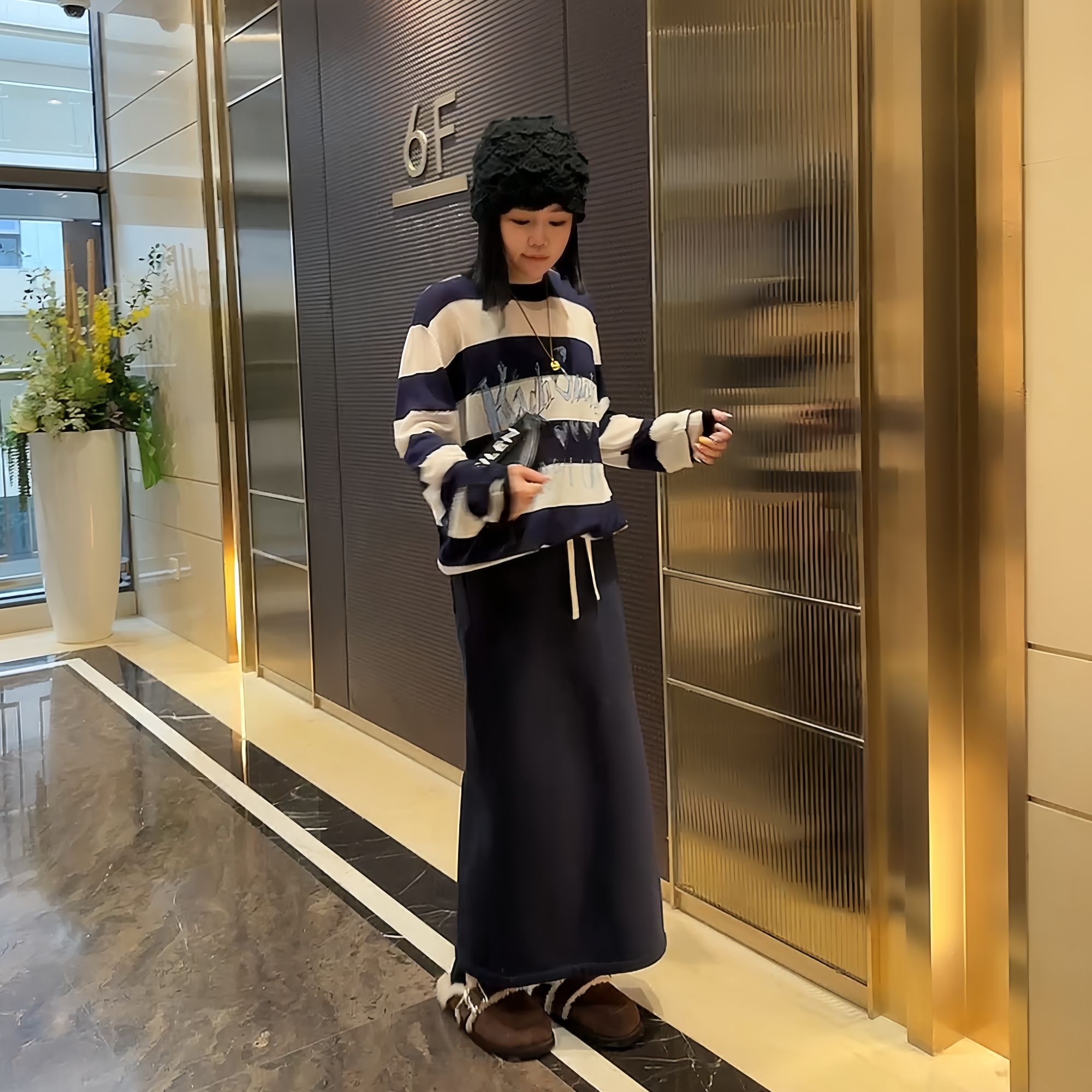 贺峻霖同款CHEER UP UNIFORM 法式乡村小蛇乐乐戳横条纹毛衫