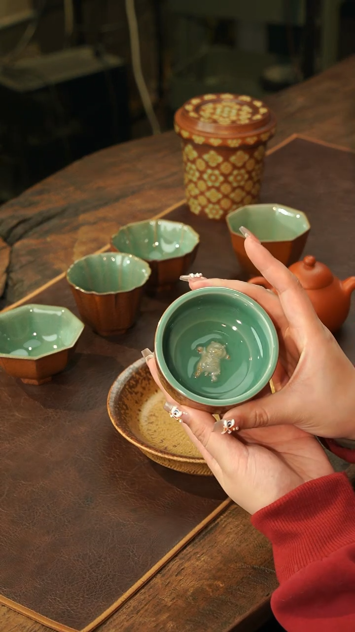 【闪购商品】瓷片王玮 草木灰 躺赢杯